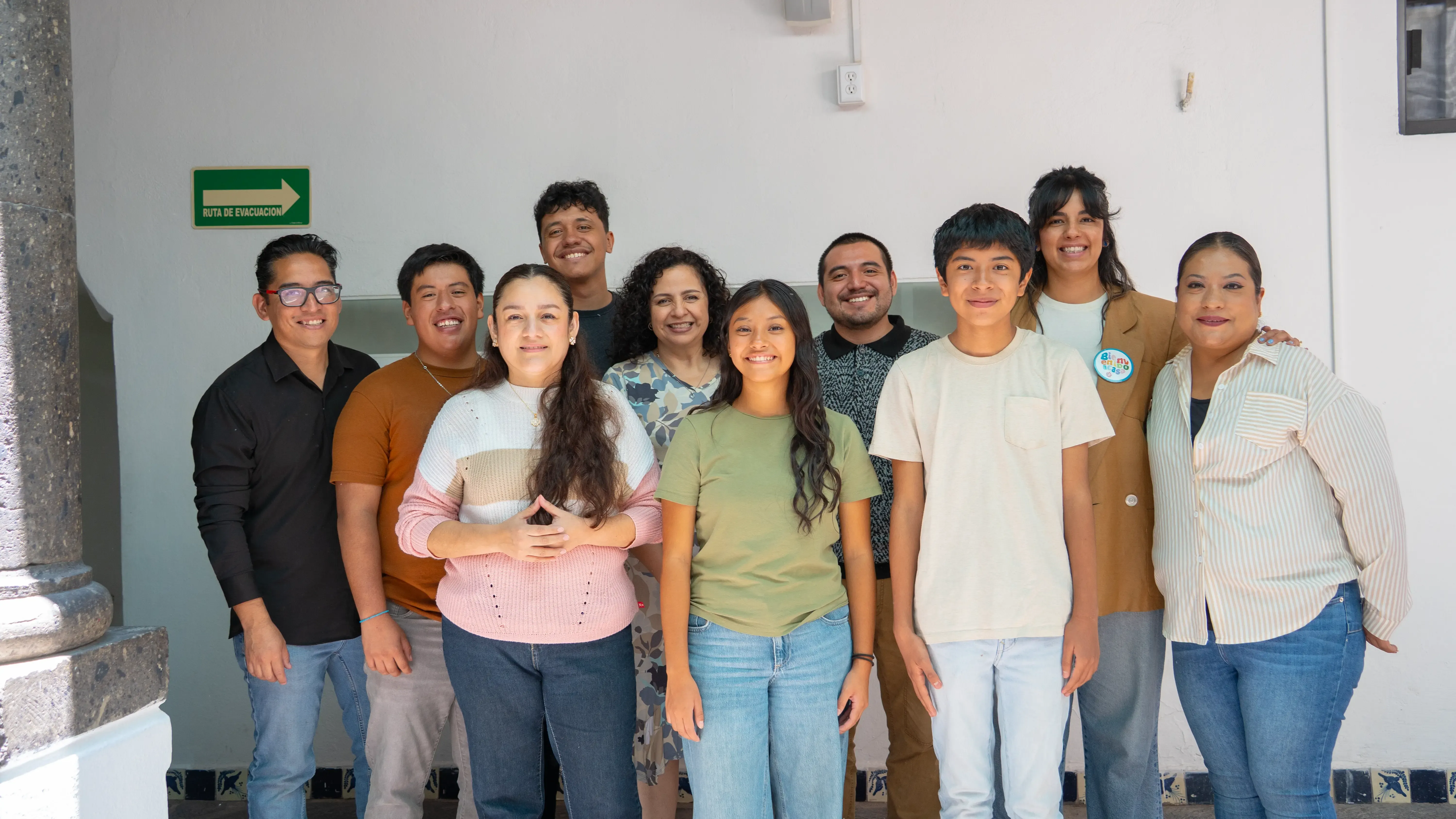 Integrantes de la comunidad ADQ reunidos.